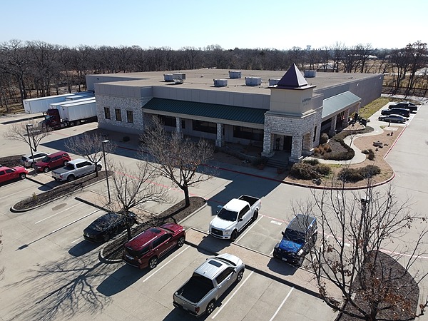 Lee & Associates DFW Negotiates Industrial Sale Transaction of 42,080 SF in Coppell, TX