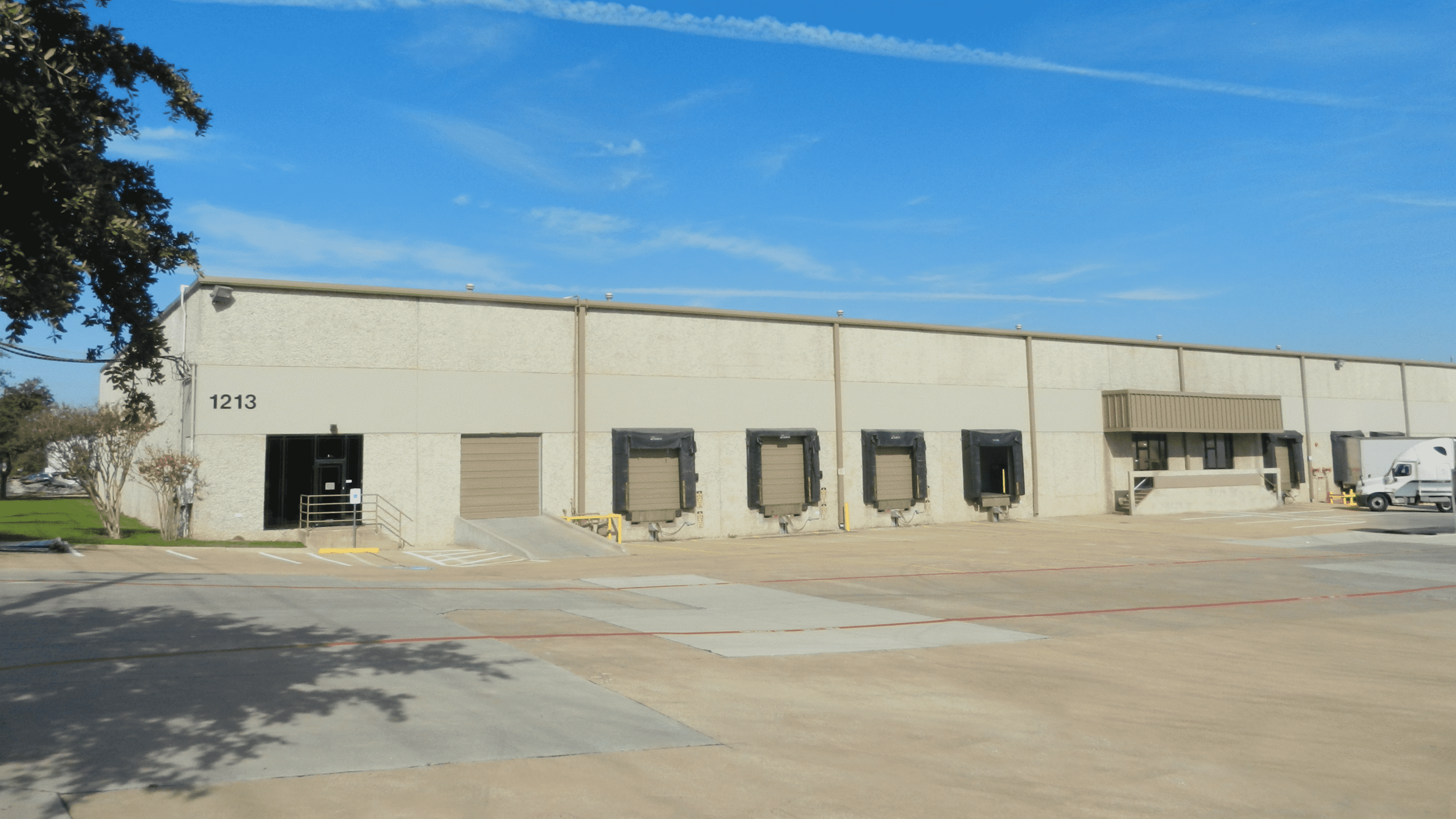 Lee & Associates Dallas-Fort Worth Negotiates a 151,650 SF Industrial Lease Transaction