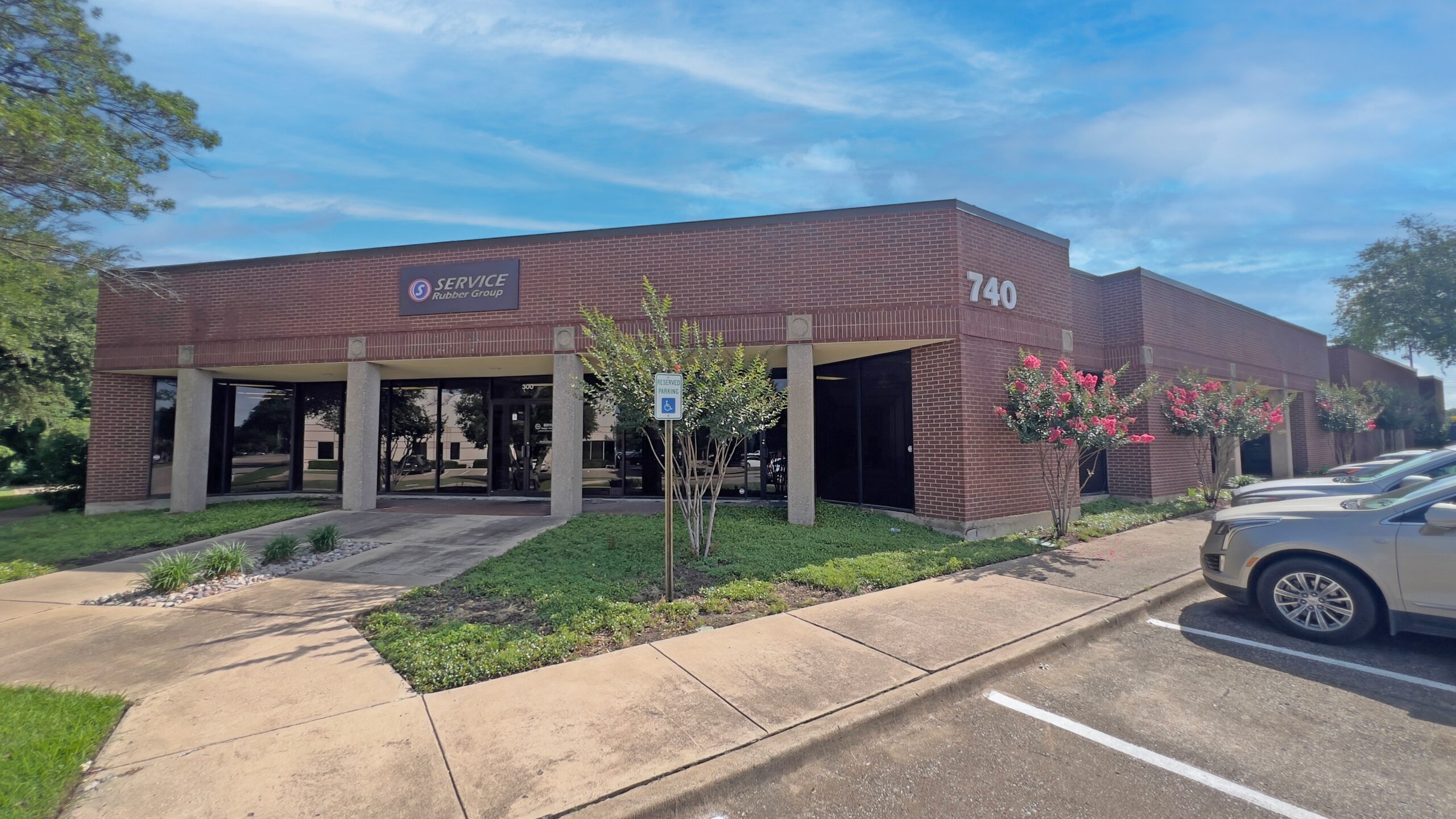Lee & Associates Dallas-Fort Worth Negotiates a 2,100 SF Flex Lease Transaction
