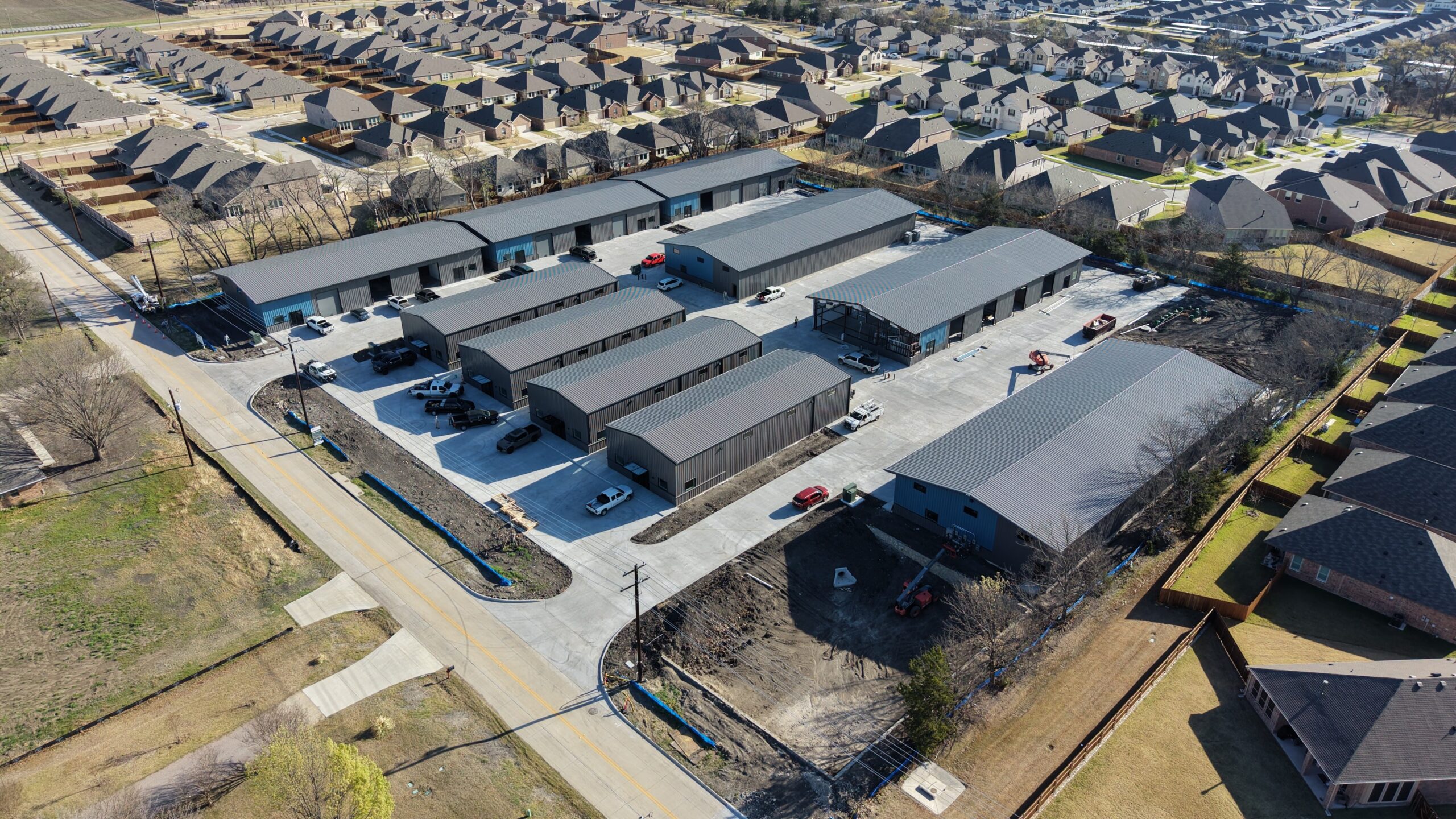 Lee & Associates Dallas-Fort Worth negocia una transacción de arrendamiento industrial de 7,250 pies cuadrados.